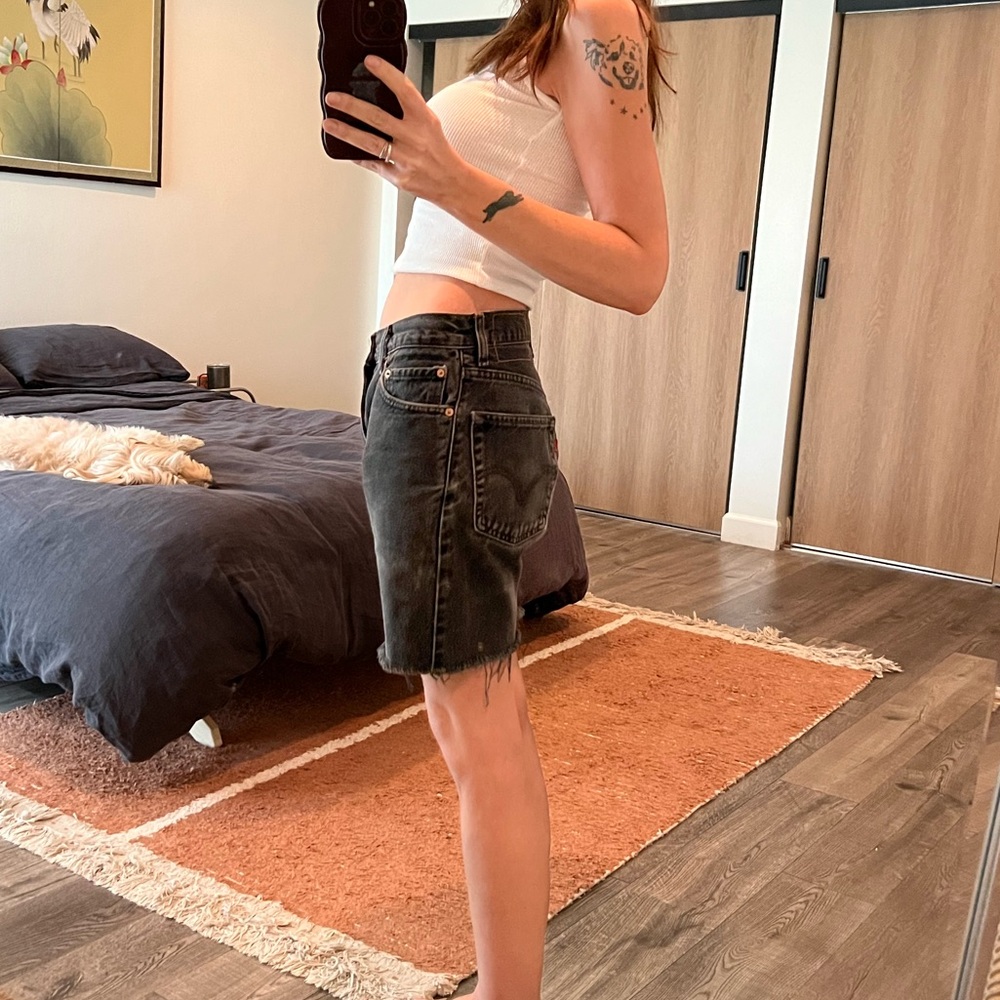 Vintage faded black Levi’s cutoffs